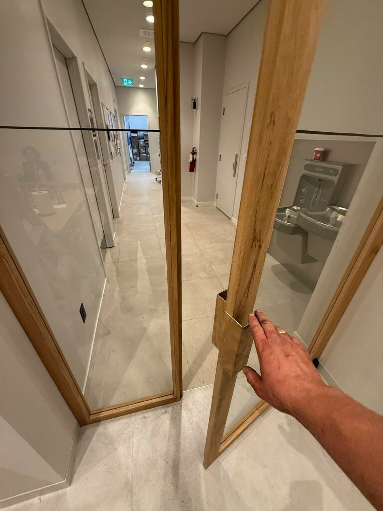 commercial door lock installation king city ontario locksmith service