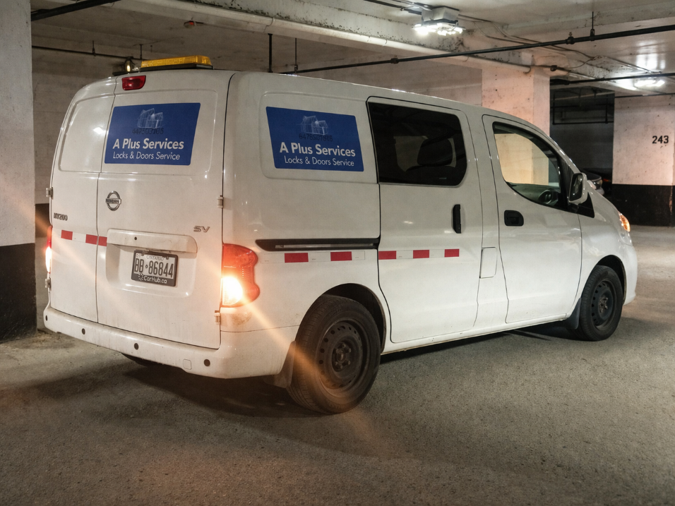 Emergency door repair service in Toronto